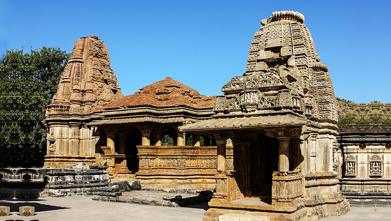 Fort and Palaces Tours in Rajasthan with Temple Tours in Rajasthan